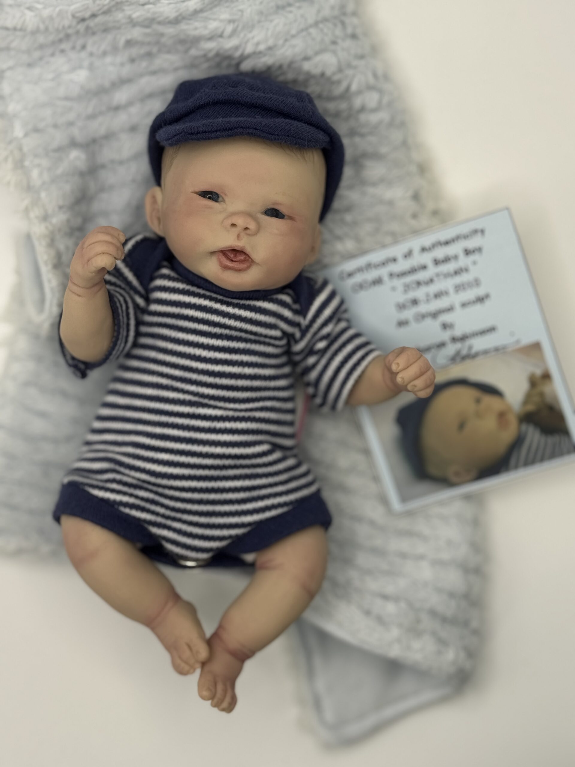 "Jonathan" OOAK 6.25 inch miniature with open eyes by Sharon Robinson Ullrich with COA 2010 - Image 2